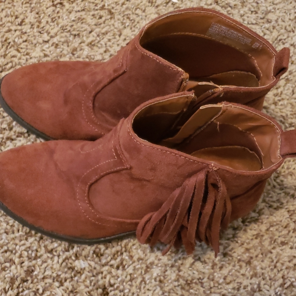 Faded Glory boots with heel